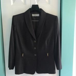 Tahari Suit 12 P