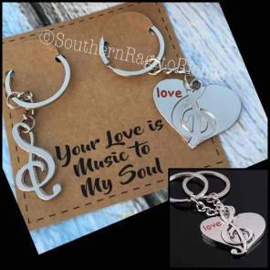 2,Piece Couple Keychain Set Music Lover