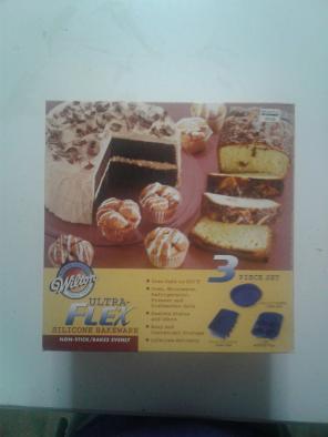 SILICONE BAKEWARE!! NIB