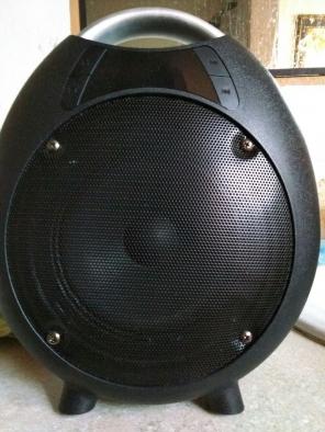 Aob 6.5" bluetooth rechargable speaker
