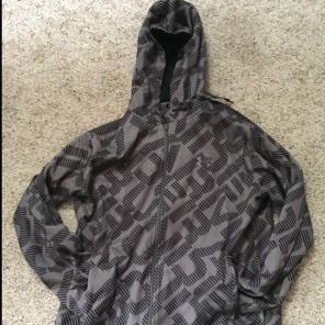 Under Armor Sweatshirt