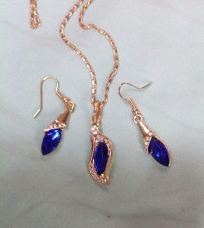 Jewelry - Necklace