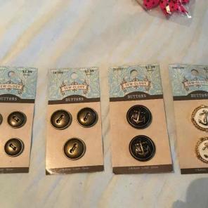 Lot of 4 brass buttons