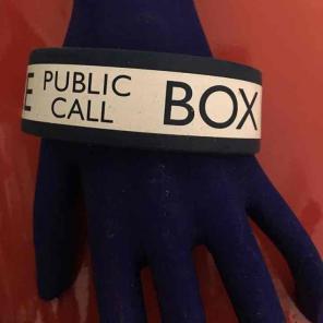 Dr.. Who Bracelet Public Call Box Revers