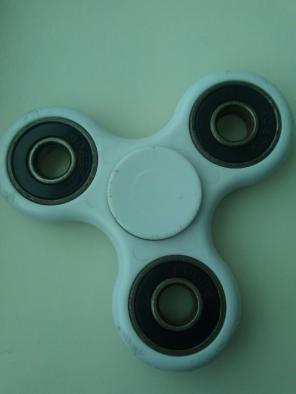 EDC White Fidget spinner