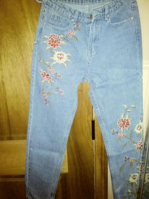 Women Vintage Jeans.