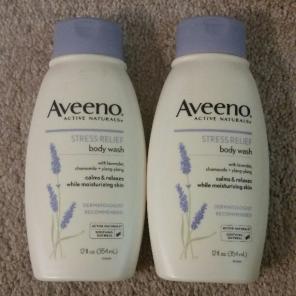 AVEENO STRESS RELIEF BODY WASH LOT OF 2