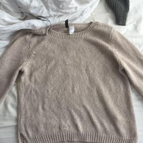 Baby Pink Sparkly H&M Sweater Small