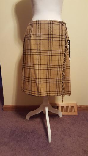 Sag Harbor wool skirt. NWT