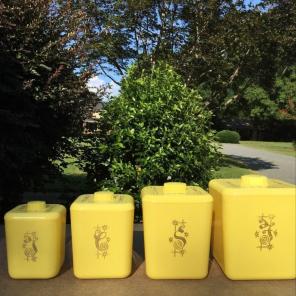 4pc Lustro Ware Yellow Canister Set