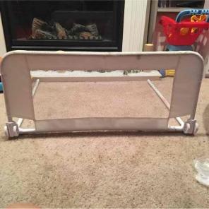 Bed rail