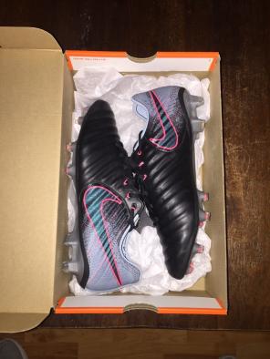 New Nike Tiempo Legend VII FG Size 9