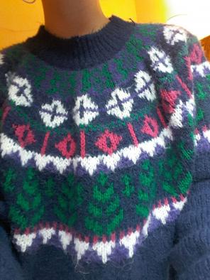Vintage 80s Sweater (one size s-xl)