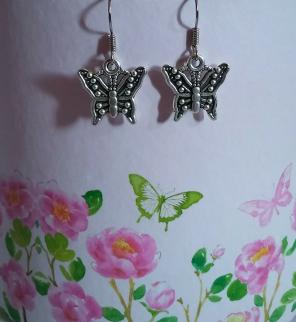 NEW butterly earrings.
