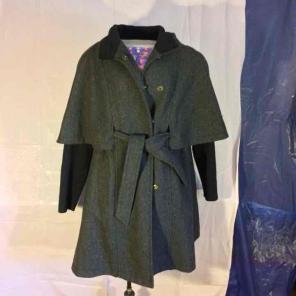 Liz Lange Maternity Coat XL Sherlocklike