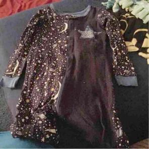 4t footed pjs bundle