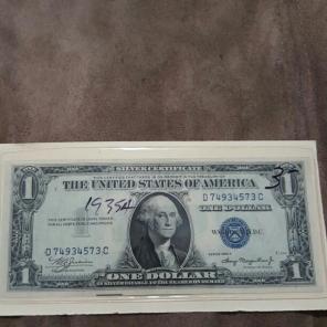 Crisp 1935 silver certificate