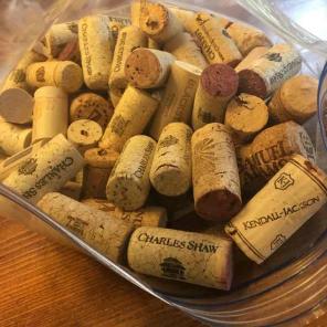 80 used wine corks