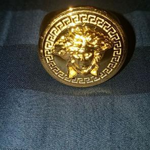 18K MEDUSA RING