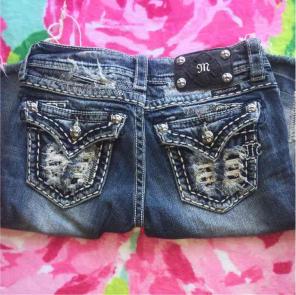 Miss me shorts size 25 Bermuda
