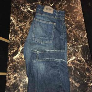 Mossimo straight leg jeans
