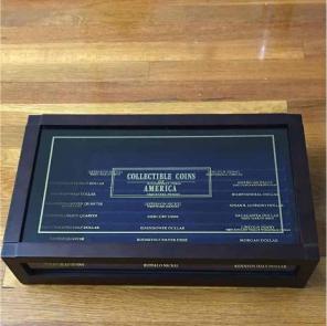 Collectible coins box
