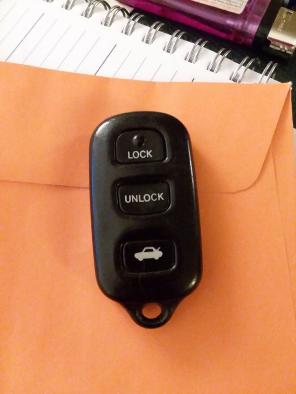 Used Toyota key fob #HYG128AN