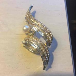 Brooch
