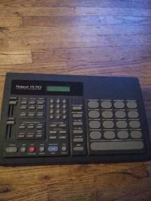 Roland R-70 Human Rhythm Composer