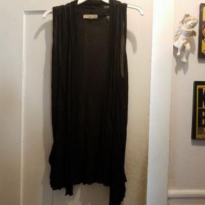 Black Forever 21 sleeveless overlay