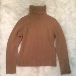 Carolina Zapf Cashmere Turtleneck