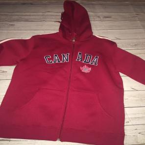 Canadian clothing co. Sweater size XL