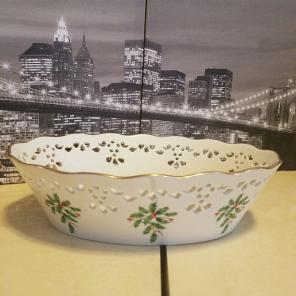 LENOX HOLIDAY PIERCED LARGE BASKET
