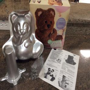 Wilton 3-D Stand-Up Bear Pan Set