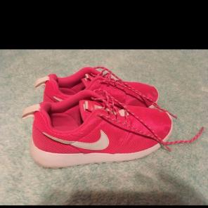 Nike Roshes