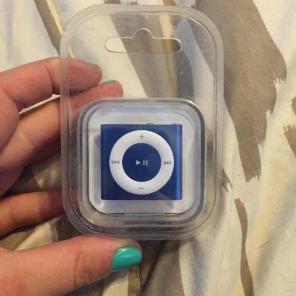 iPod shuffle new in package