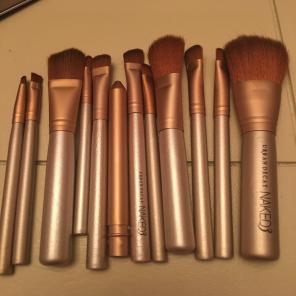 Naked 12pc Professional makeup brush Set