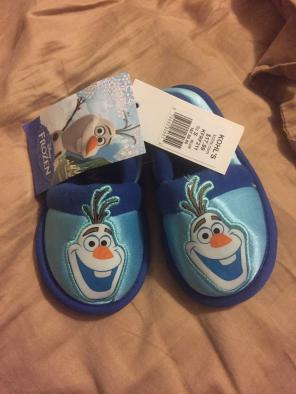 NWT Boys Olaf Slippers Size S