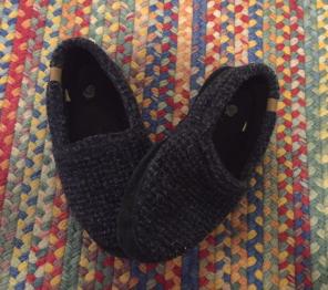 Acorn Slippers Size Kids 3-4