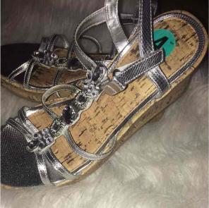 Kids Size 4 Wedges