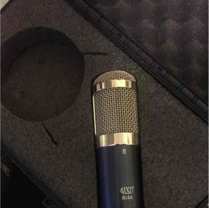 MXL Rl44 Recording Mic Blue Ribbon