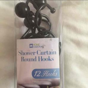 Round shower curtain hooks