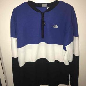 North face sweater 1/4 zip/ on hold