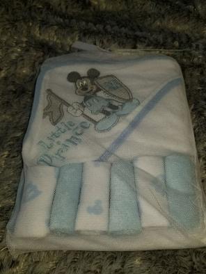Nwt Disney mickey mouse bath set baby