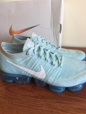 Size 12 Like New Nike Vapormax Glacier