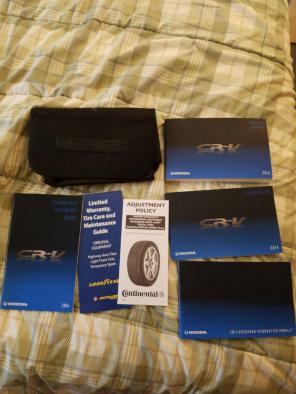 2014 Honda CR-V Owner's Manual and Case