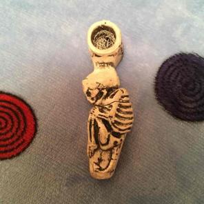 Devil skeleton pipe