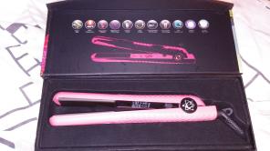 Evolution Hair Straightener With Goodies
