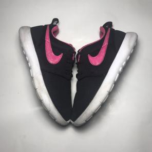 Nike Roche