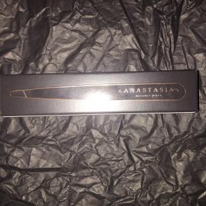 Anastasia Precision Tweezers